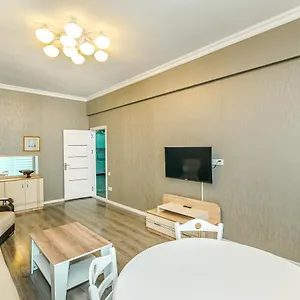 Luxury 2 In The Center Апартаменты Баку