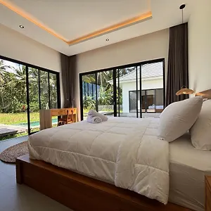 Surya , Ubud (Bali) Indonesia