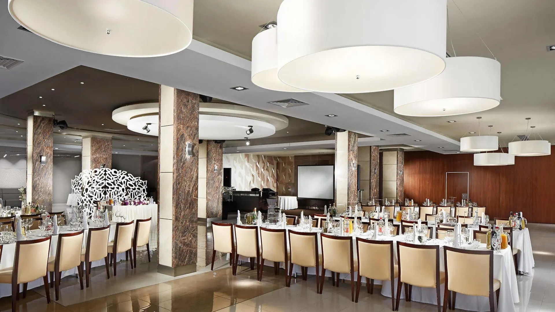 Victoria Hotel & Business Centre Minsk